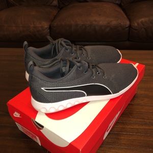 Puma running sneaker dark charcoal size 11.5
